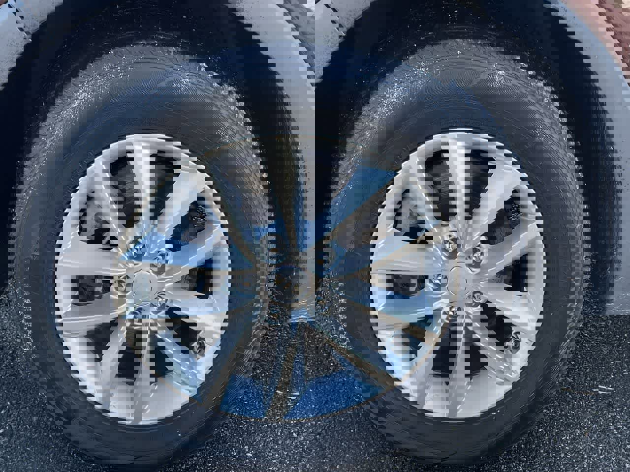 Used 2016 Kia Sorento LX w/ LX Convenience Package image 36