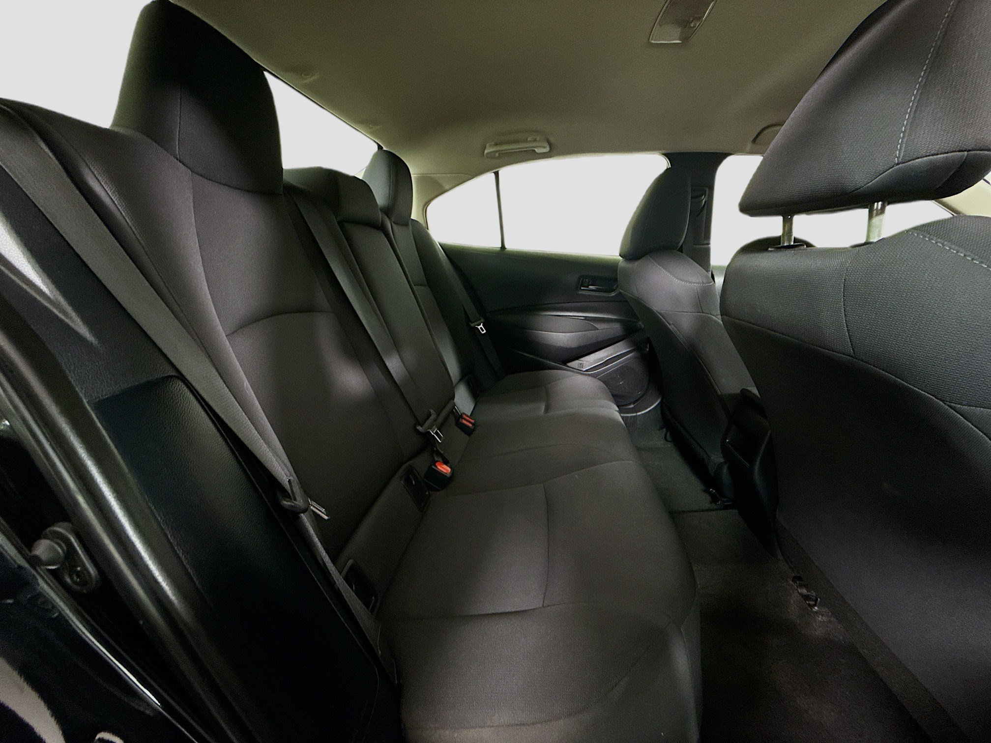 Used 2022 Toyota Corolla LE FWD image 26