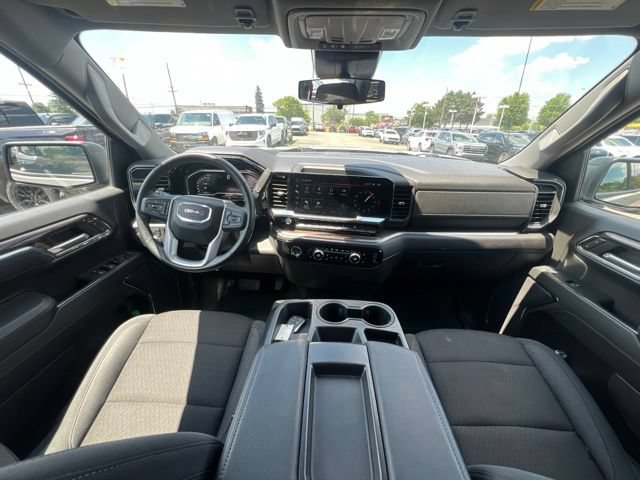 Used 2024 GMC Sierra 1500 Elevation AWD/4WD image 16