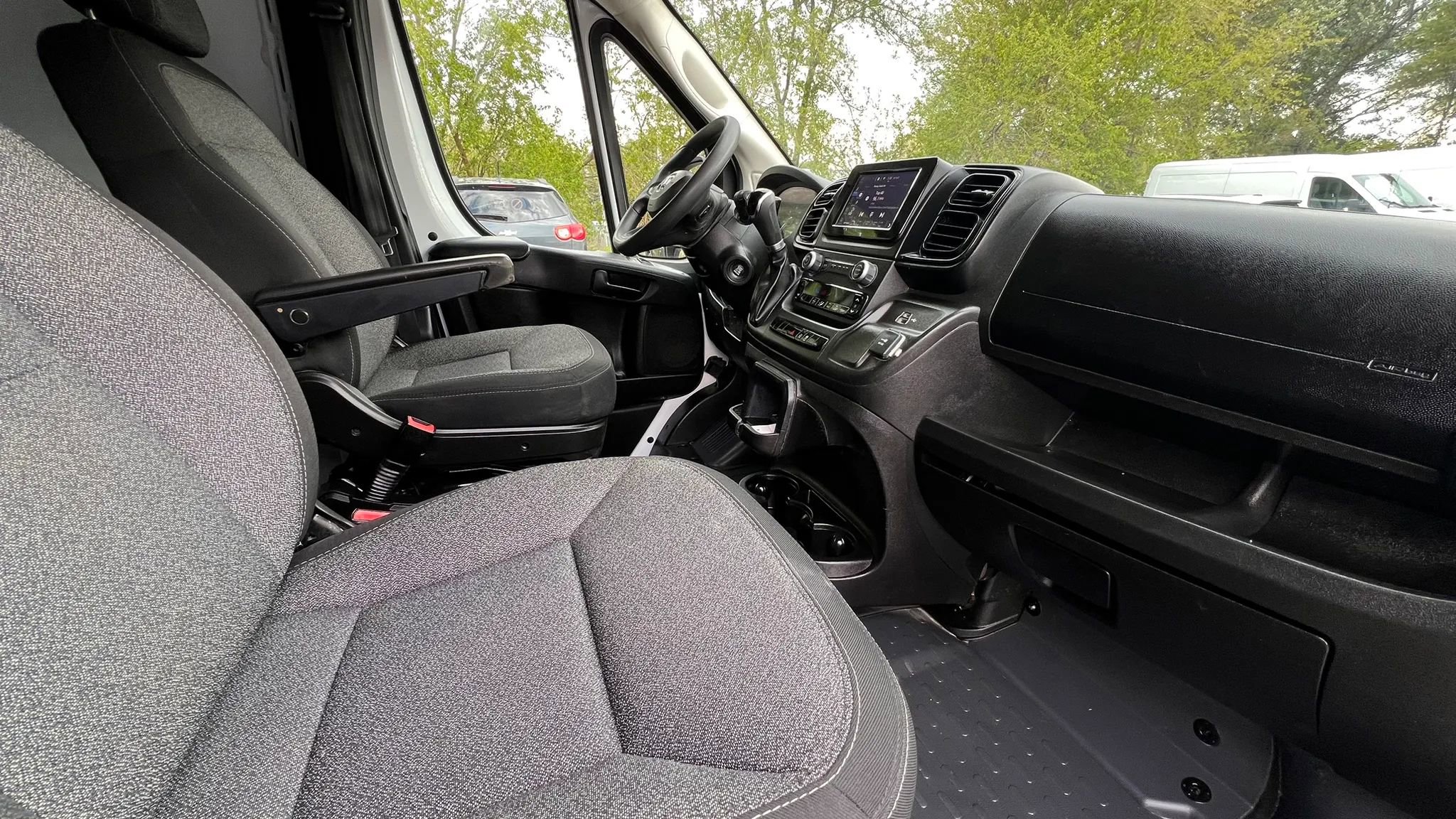 Used 2023 RAM ProMaster 2500 FWD image 30