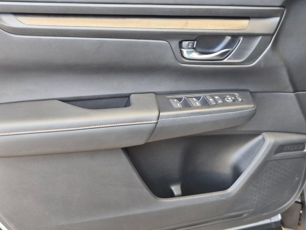 Used 2025 Honda CR-V Sport image 11