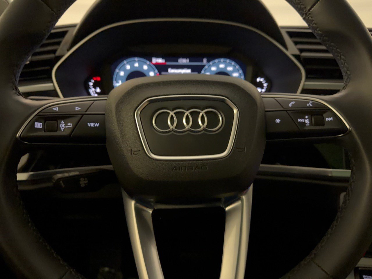 Certified 2022 Audi Q3 2.0T Premium w/ Convenience Package AWD/4WD image 10