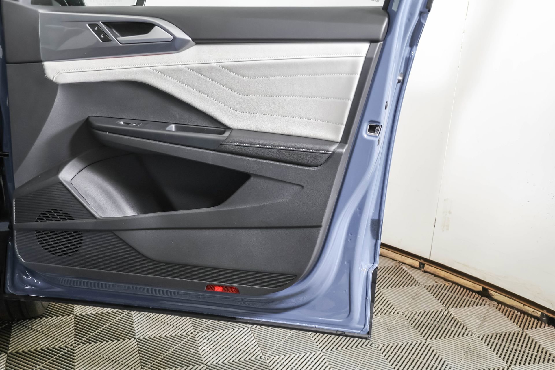 New 2026 Volkswagen Taos SEL AWD/4WD image 46