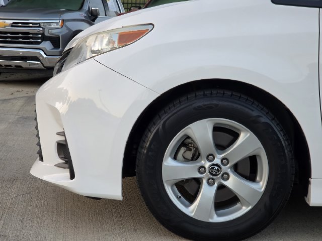 Used 2020 Toyota Sienna LE FWD image 7