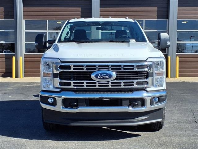 New 2025 Ford F350 XL w/ XL Chrome Package image 2