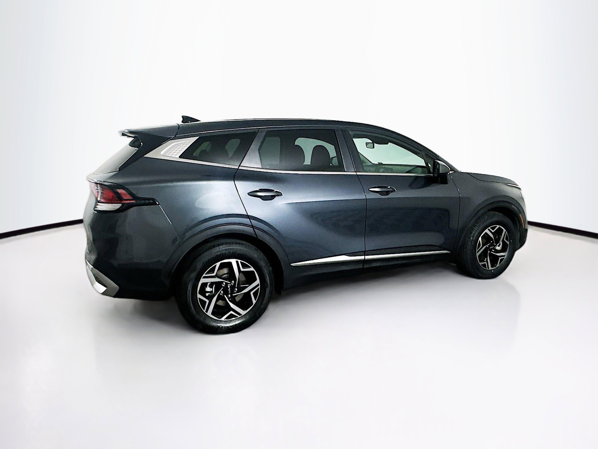 Used 2024 Kia Sportage LX image 10