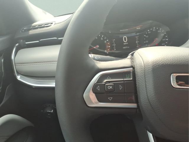 Used 2024 Jeep Compass Limited image 14