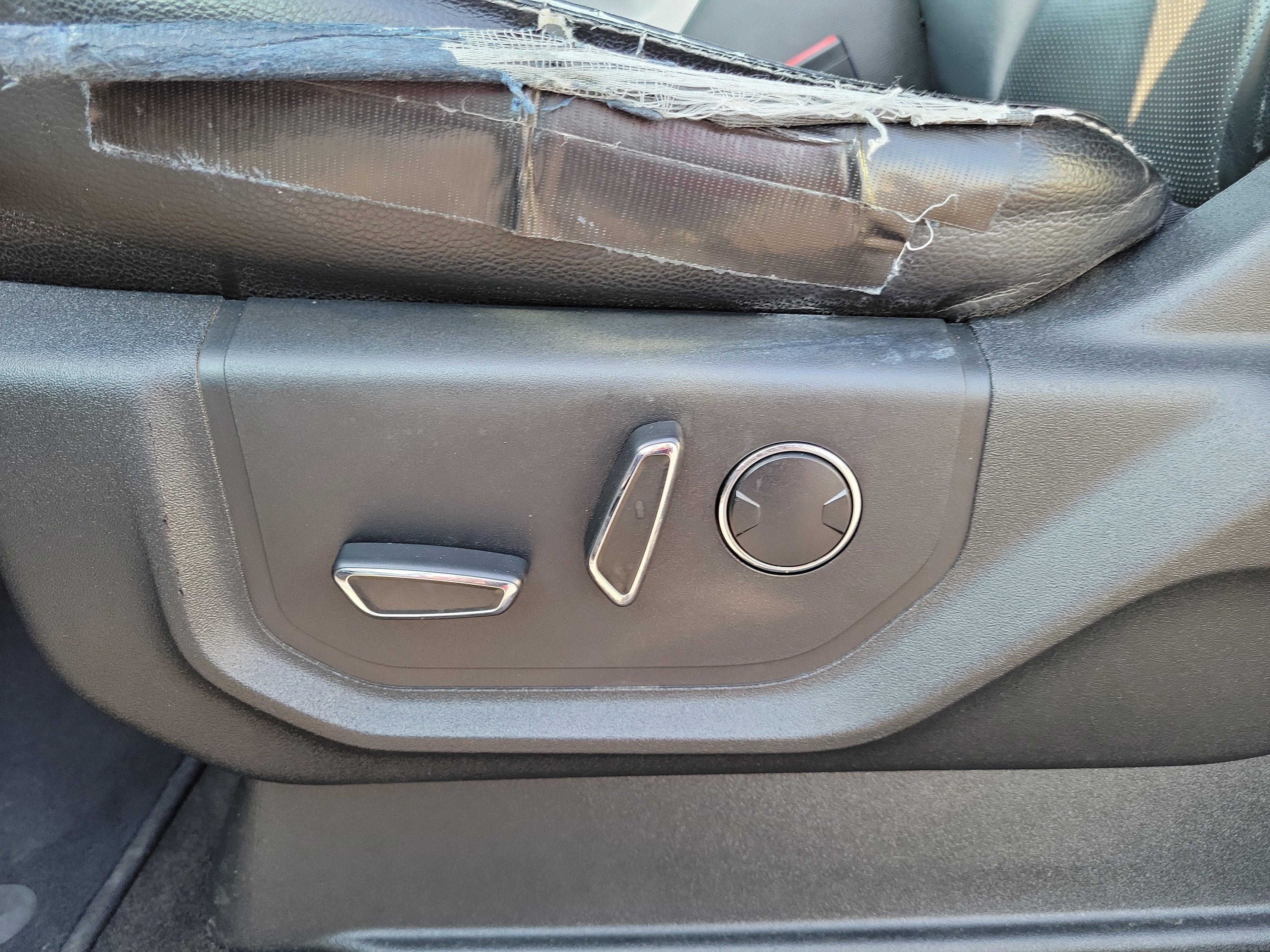 Used 2018 Ford F350 Lariat w/ Lariat Ultimate Package image 21