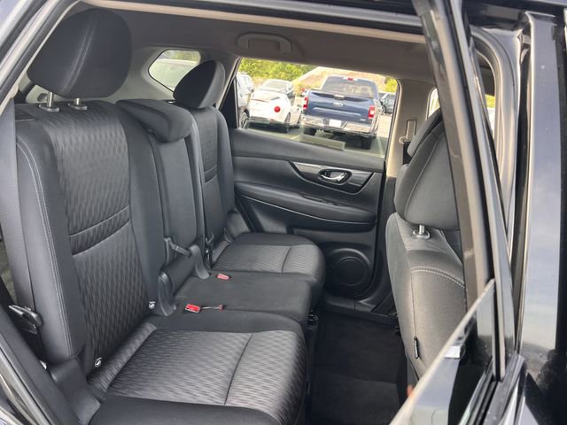 Used 2018 Nissan Rogue SV FWD image 28