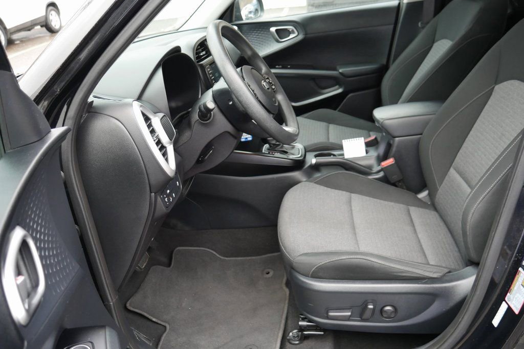 Used 2021 Kia Soul S image 8