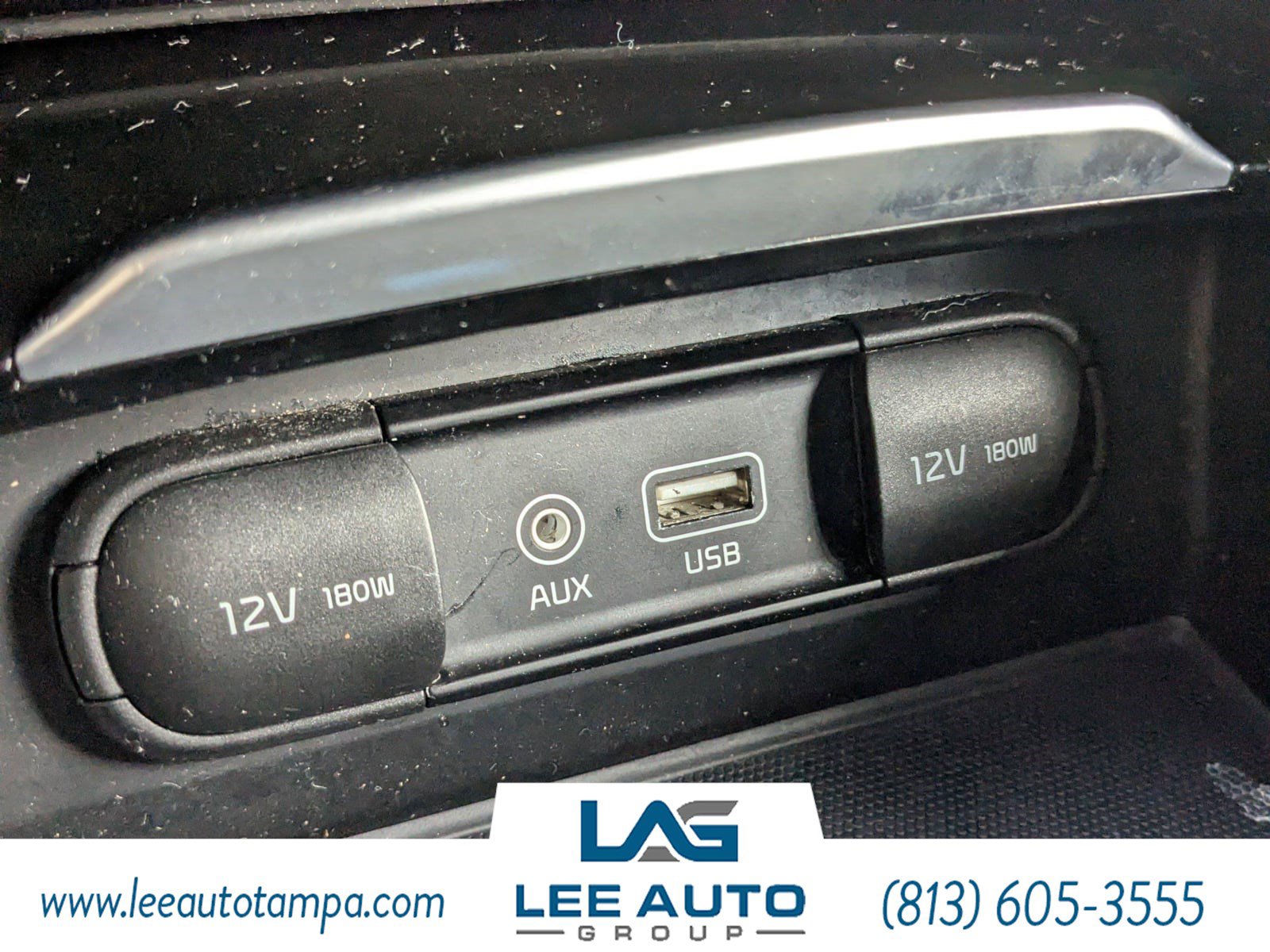 Used 2017 Kia Cadenza Premium image 21