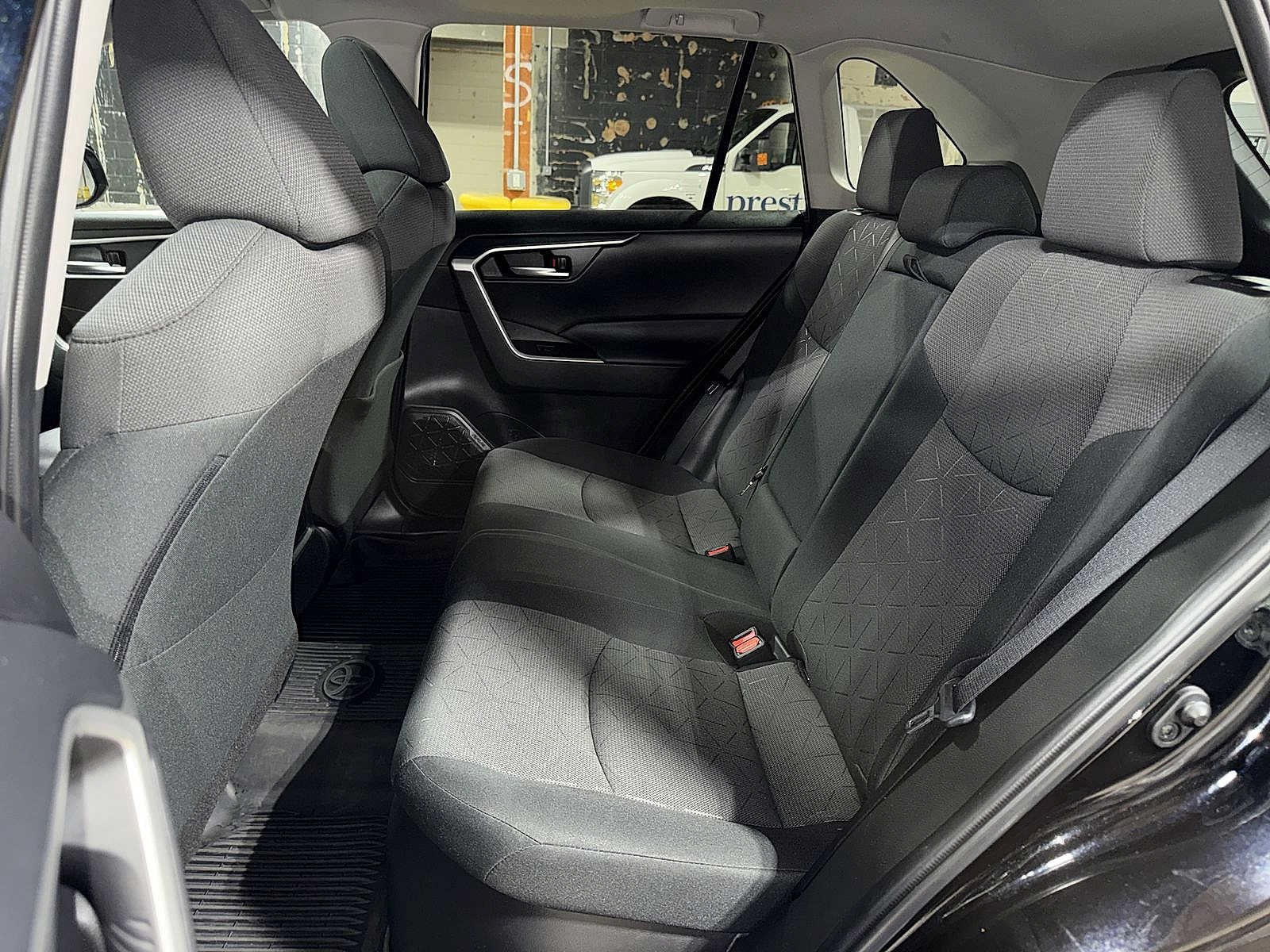 Used 2024 Toyota RAV4 XLE w/ Convenience Package AWD/4WD image 17