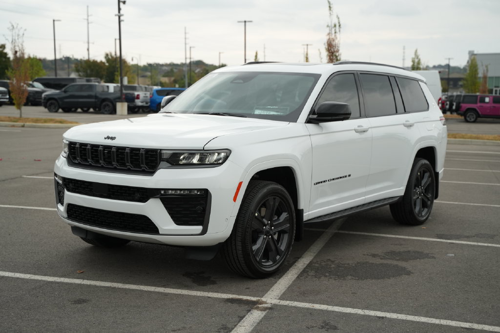 New 2027 Jeep Grand Cherokee L Limited AWD/4WD image 3