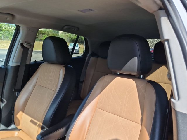 Used 2020 Chevrolet Trax LT w/ LT Convenience Package FWD image 16