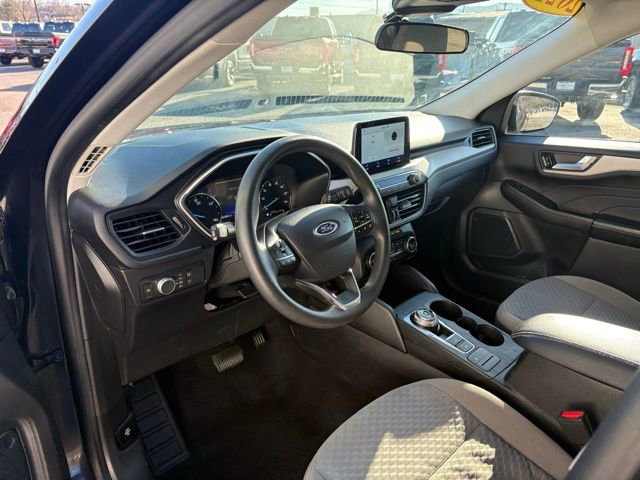 Used 2021 Ford Escape SE image 3