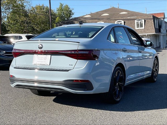 New 2026 Volkswagen Jetta SE FWD image 2