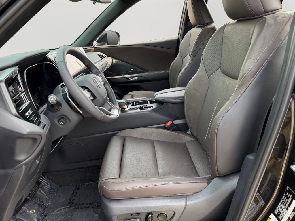 Certified 2026 Lexus TX 350 AWD w/ Technology Package image 17
