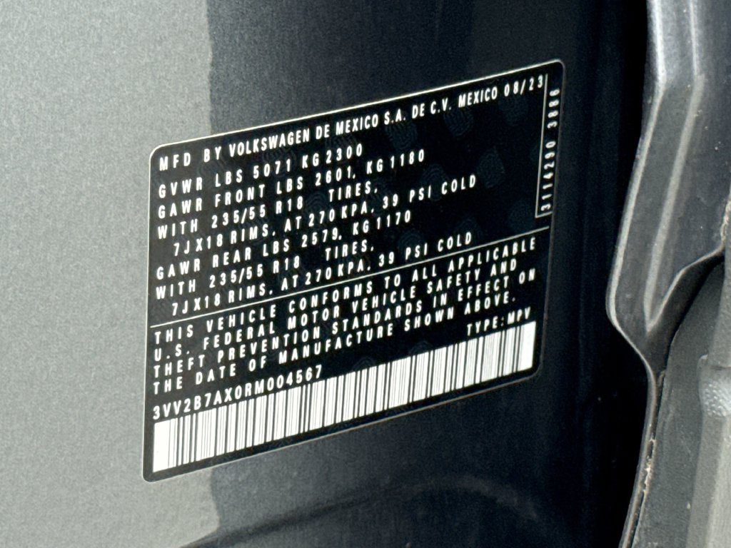 Used 2024 Volkswagen Tiguan SE AWD/4WD image 24