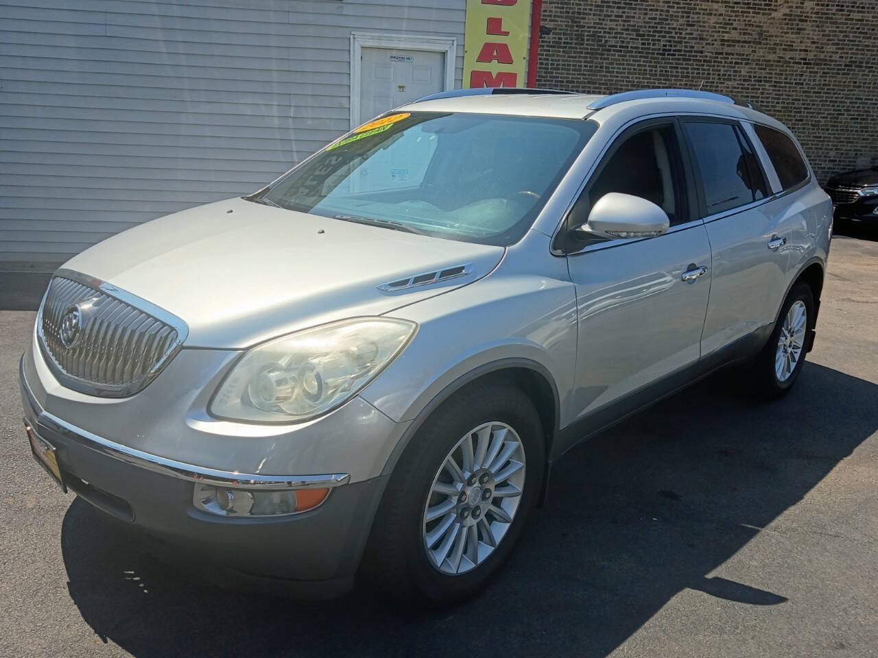 Used 2012 Buick Enclave Leather w/ Trailering Provision Package FWD image 2
