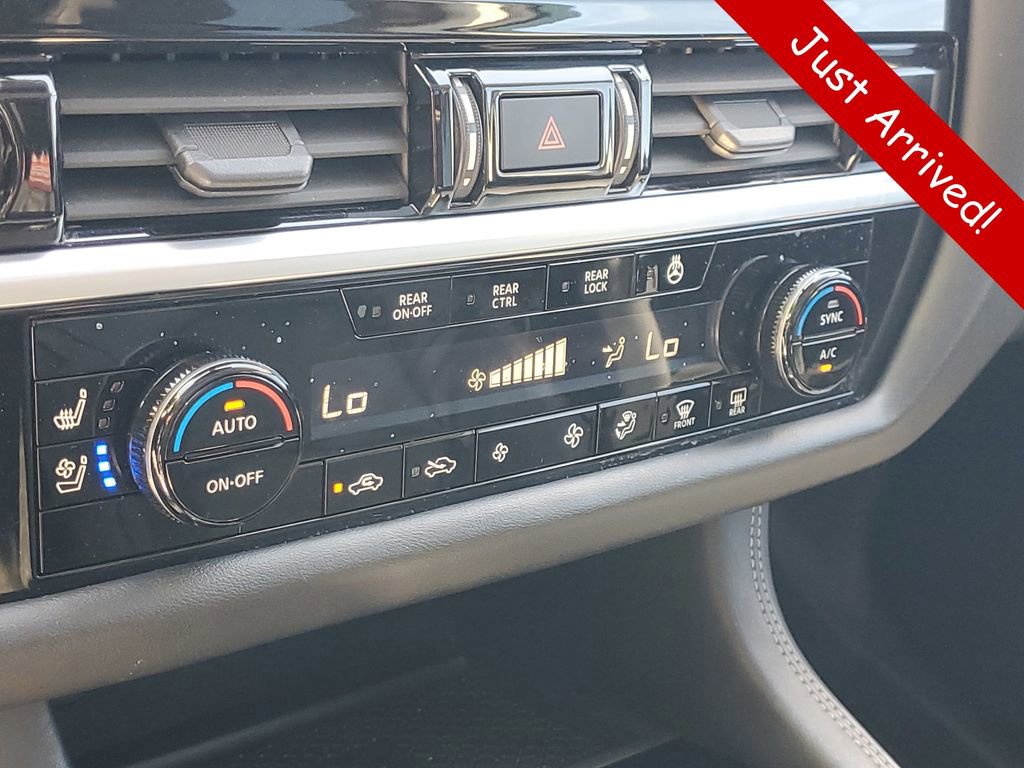 Used 2023 Nissan Pathfinder Platinum AWD/4WD image 34