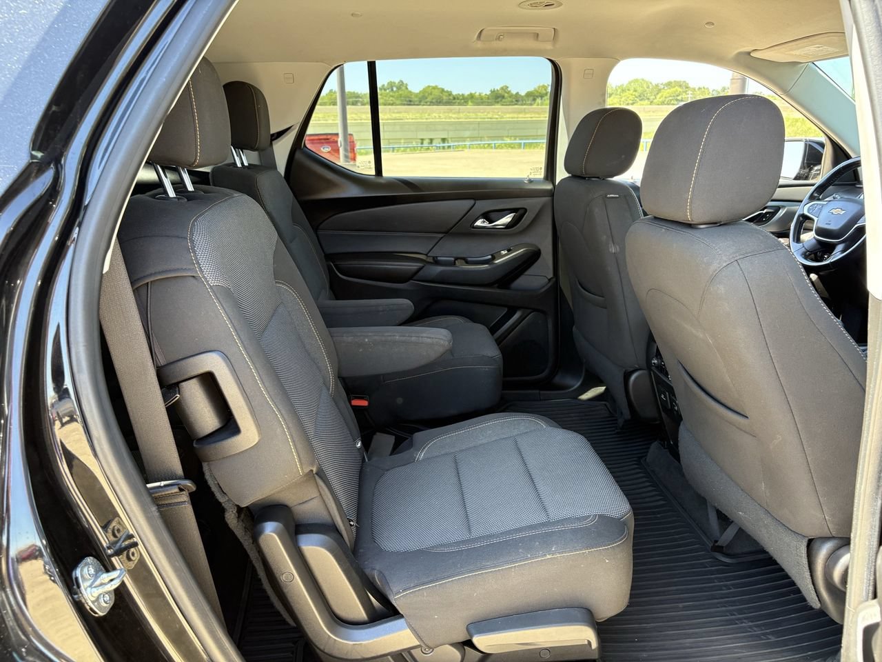 Used 2020 Chevrolet Traverse LT AWD/4WD image 30