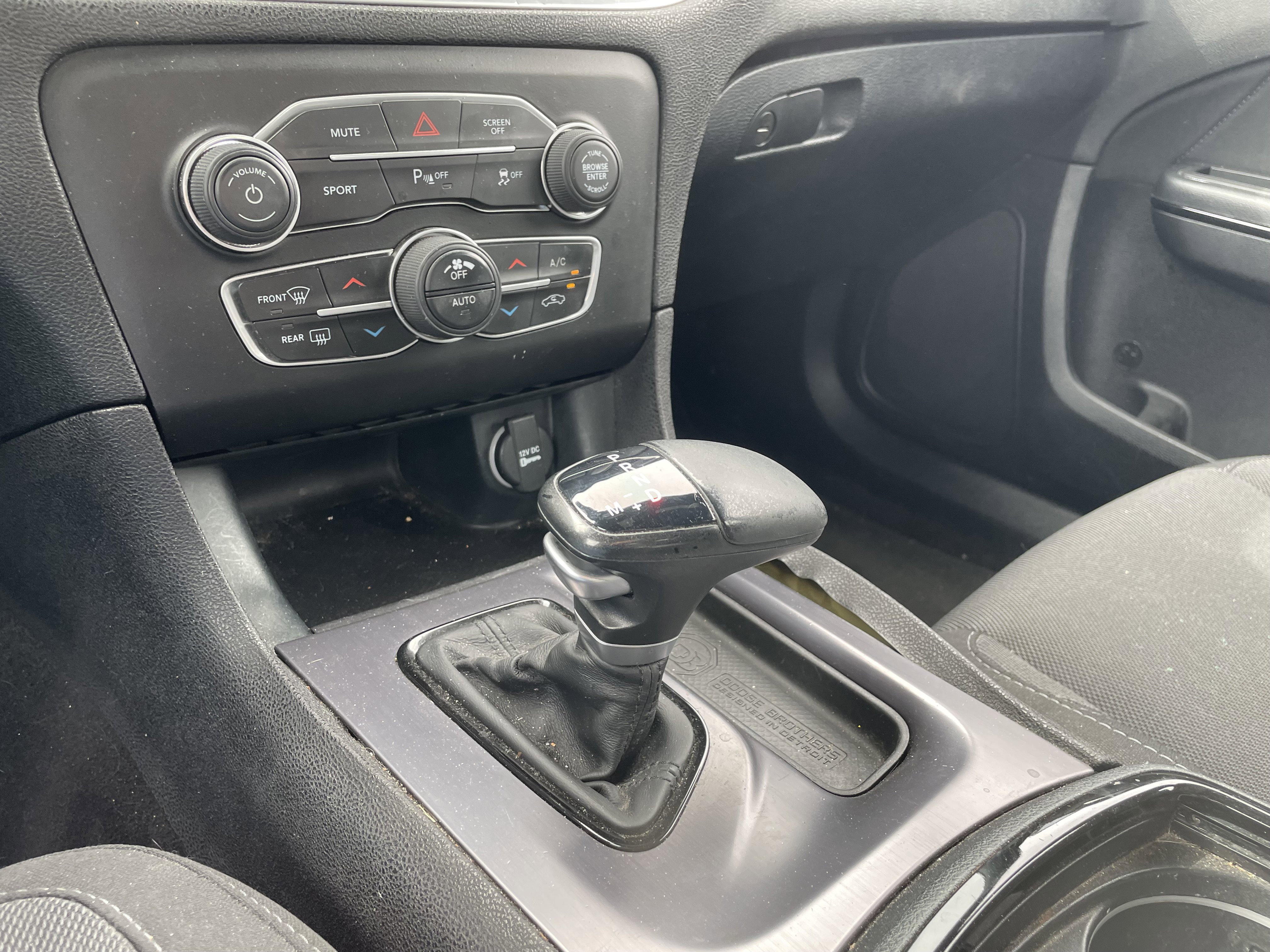 Used 2017 Dodge Charger R/T w/ Driver Confidence Group RWD image 19