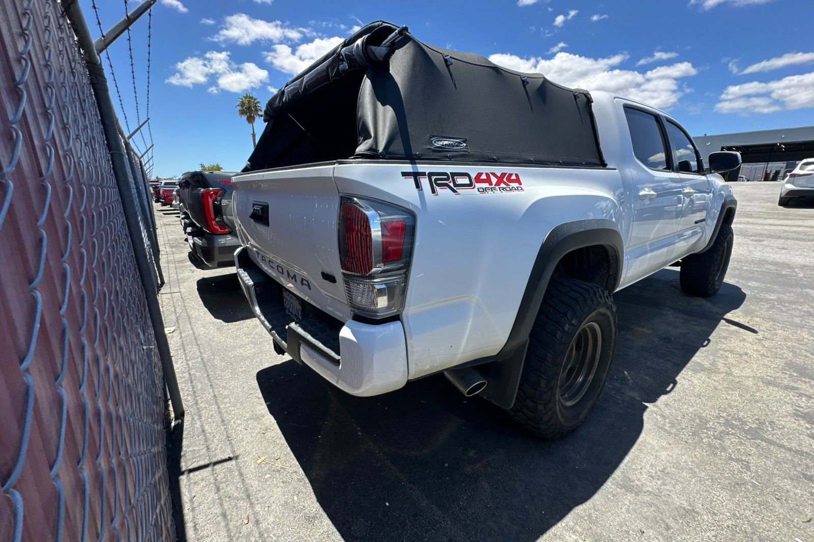 Used 2022 Toyota Tacoma TRD Off-Road AWD/4WD image 6