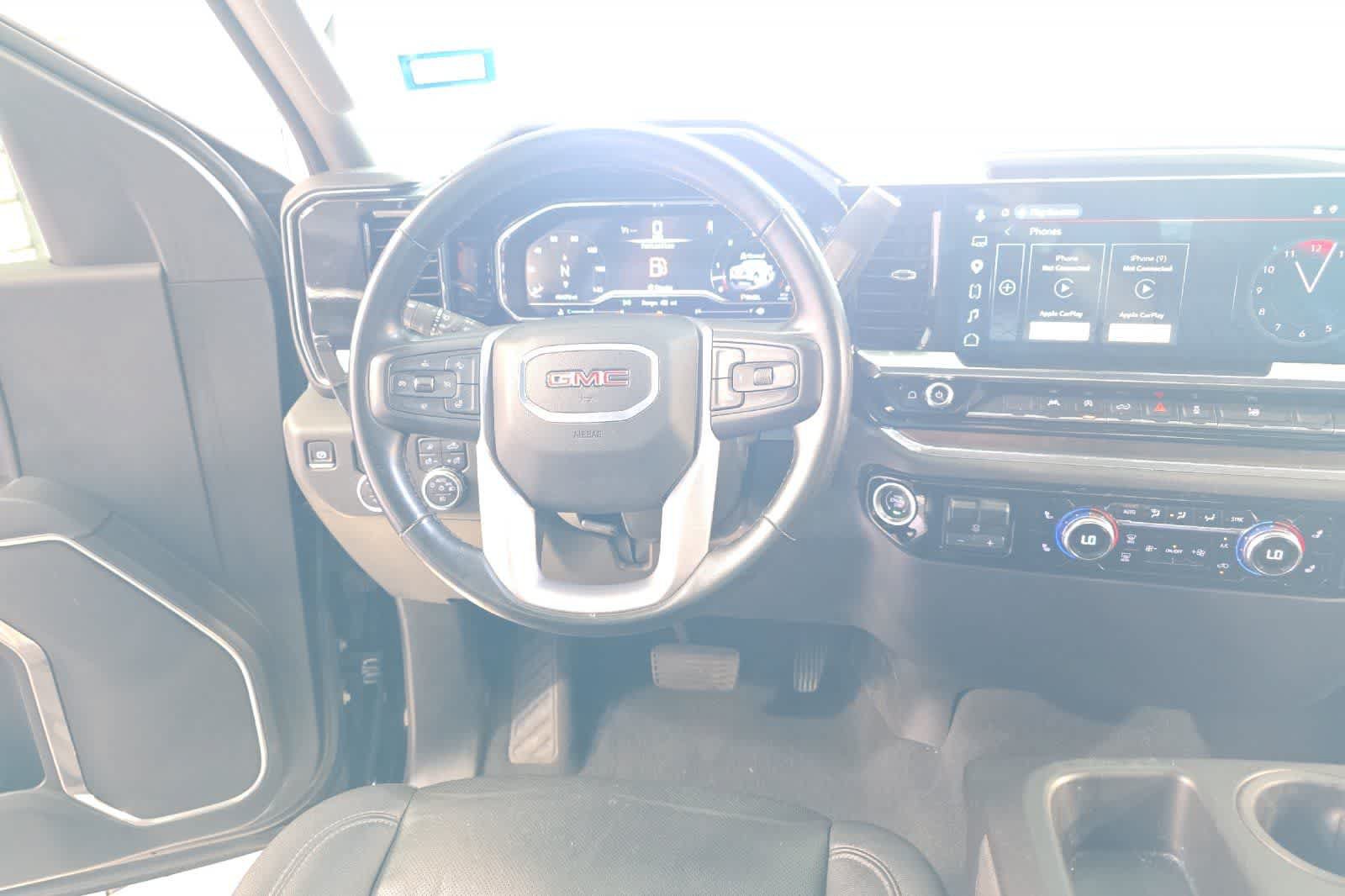 Used 2025 GMC Sierra 1500 SLT RWD image 16