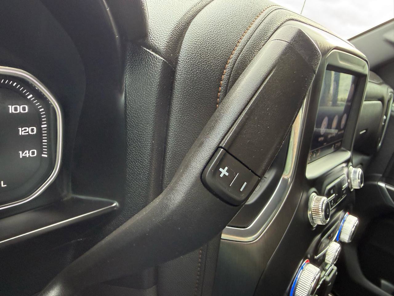 Used 2019 GMC Sierra 1500 AT4 w/ AT4 Premium Package AWD/4WD image 22