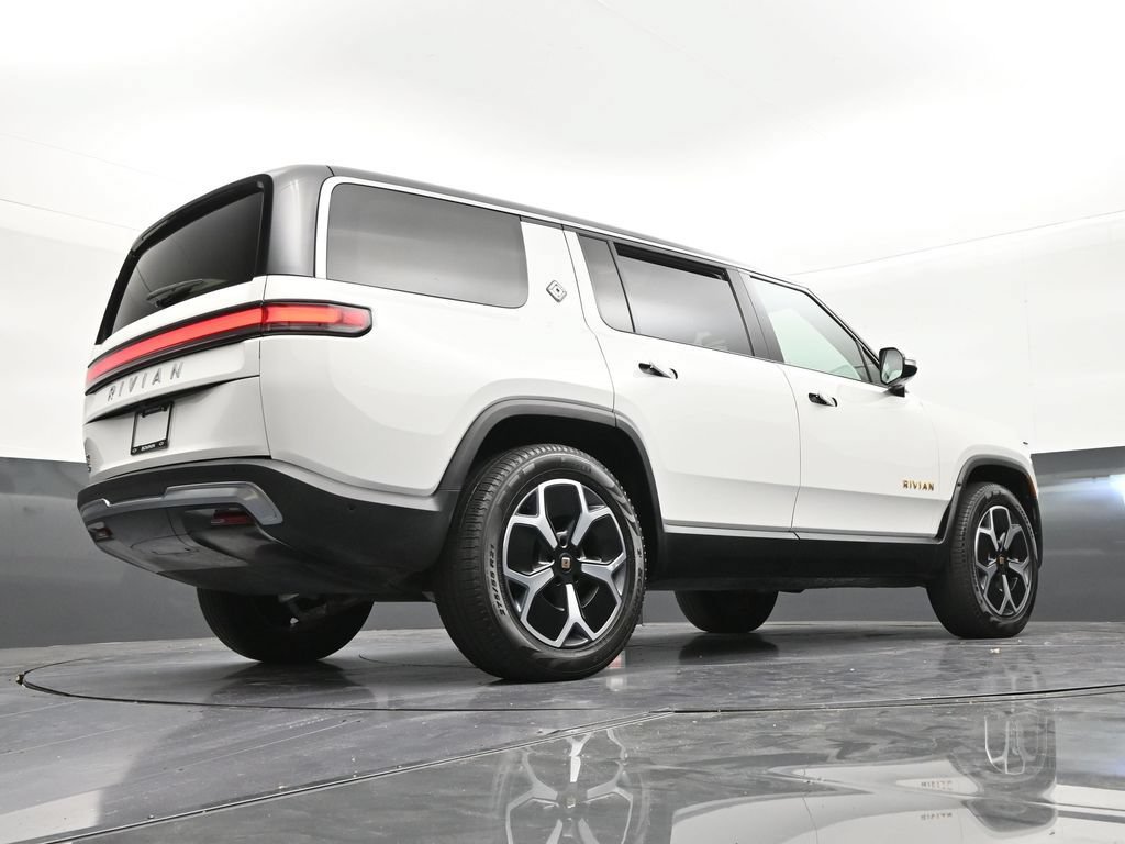 Used 2024 Rivian R1S Adventure Quad AWD/4WD image 25