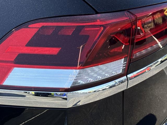 Used 2023 Volkswagen Atlas Cross Sport SEL image 29