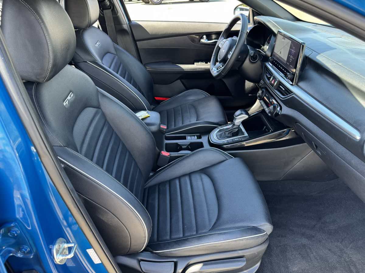 Used 2023 Kia Forte GT-Line w/ GT-Line Premium Package image 15