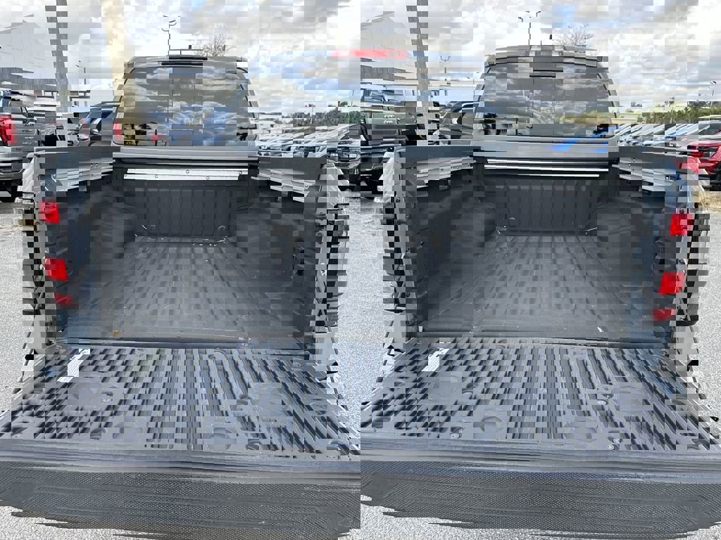 Used 2023 Nissan Frontier Pro-X w/ Pro-X Premium Package image 12