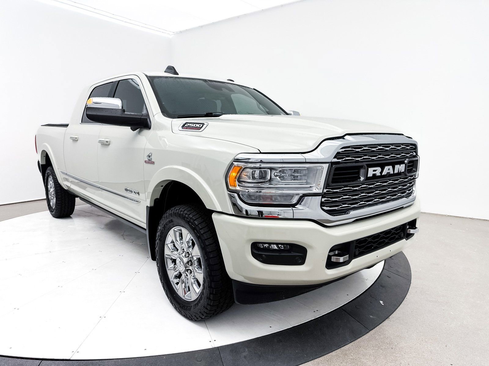 Used 2021 RAM 2500 Limited image 14