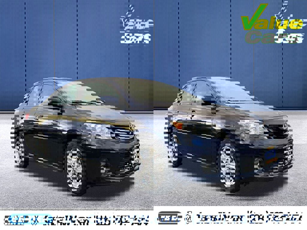 Used 2013 Toyota Corolla LE image 1