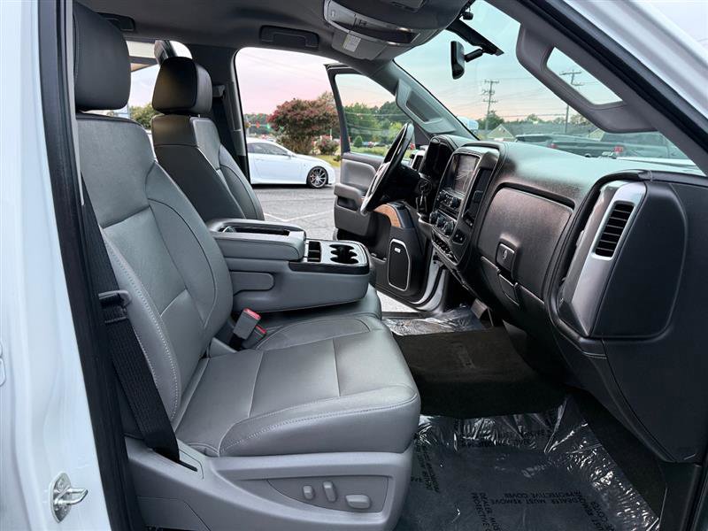 Used 2017 Chevrolet Silverado 3500 LTZ w/ Duramax Plus Package image 12