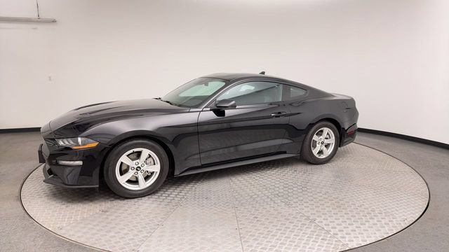 Used 2022 Ford Mustang Coupe RWD image 6