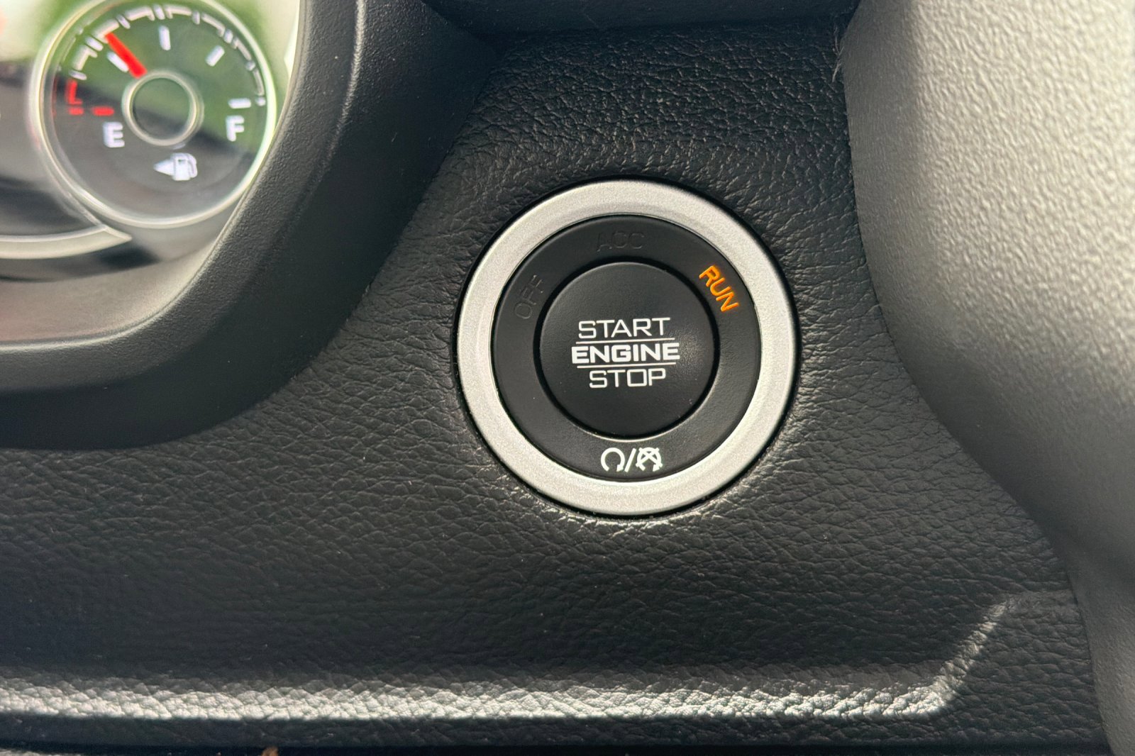 Used 2024 RAM 1500 Laramie image 21