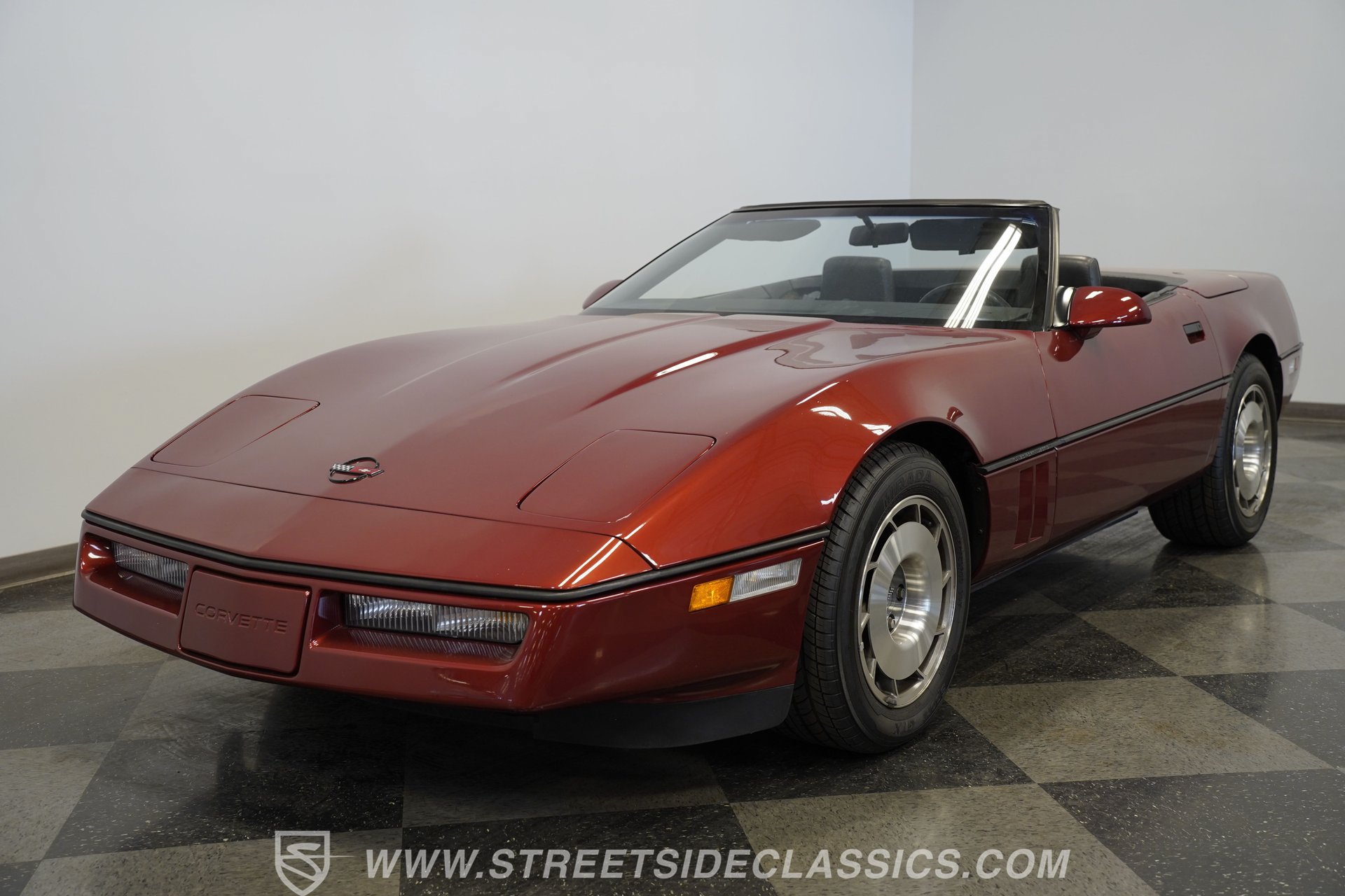 Used 1987 Chevrolet Corvette Convertible RWD image 19