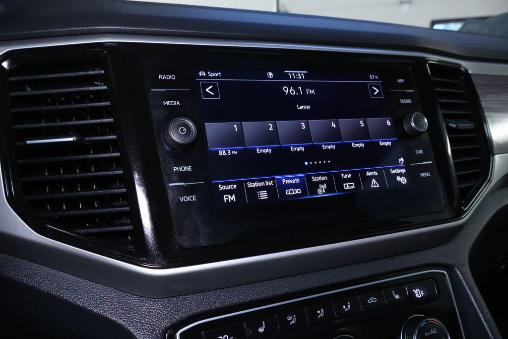 Used 2022 Volkswagen Atlas Cross Sport SE image 30