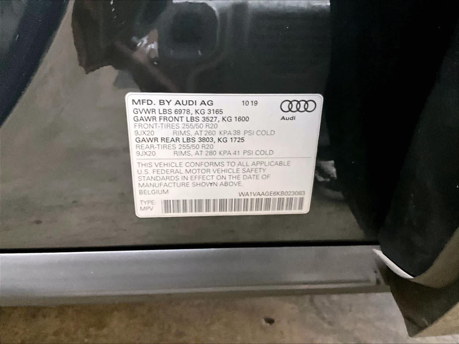 Used 2019 Audi e-tron Prestige w/ Prestige Package AWD/4WD image 36