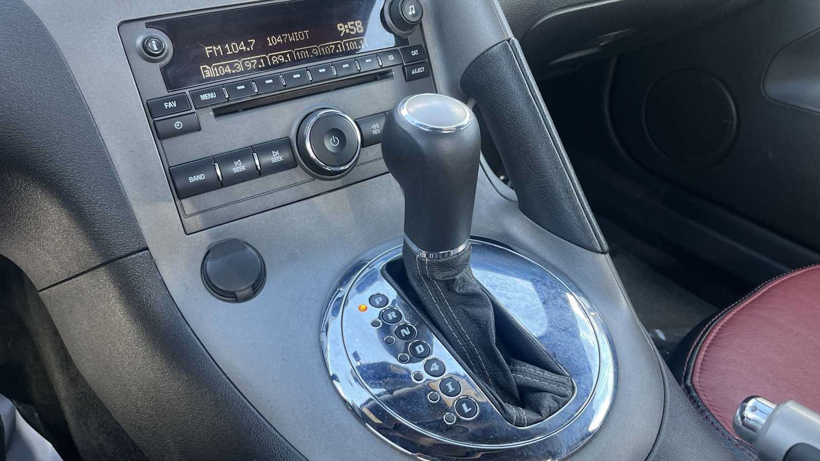 Used 2009 Pontiac Solstice GXP RWD image 35