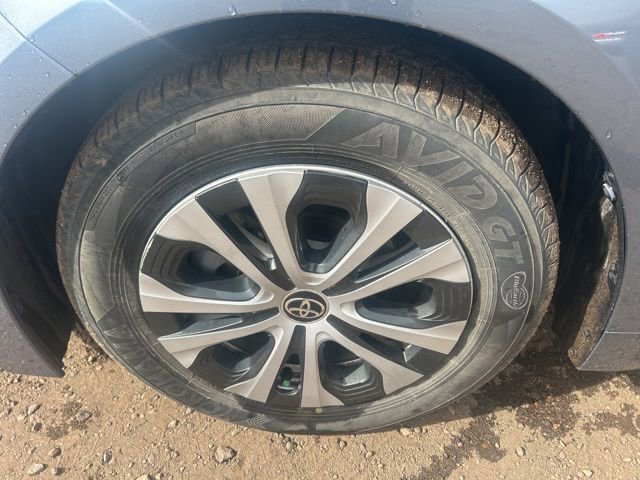 Used 2021 Toyota Corolla LE image 11