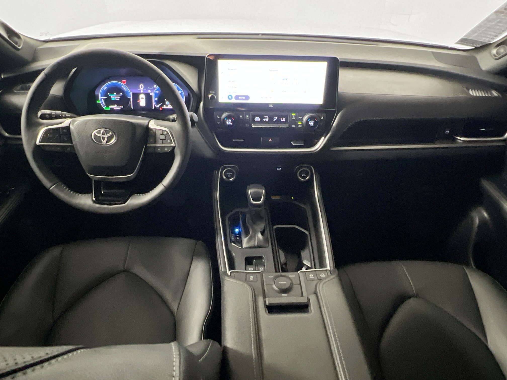 Used 2025 Toyota Grand Highlander AWD Hybrid image 30