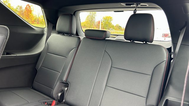 Certified 2024 Chevrolet Traverse RS w/ LPO, Floor Liner Package image 44