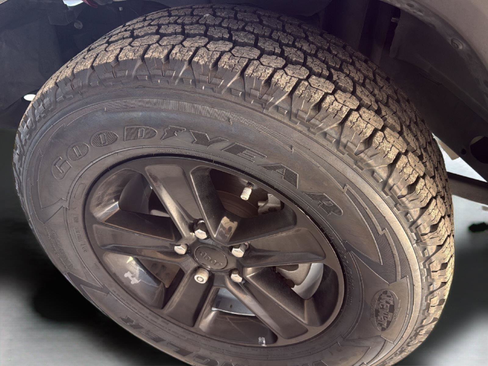 Used 2021 Jeep Wrangler Unlimited Sport AWD/4WD image 12
