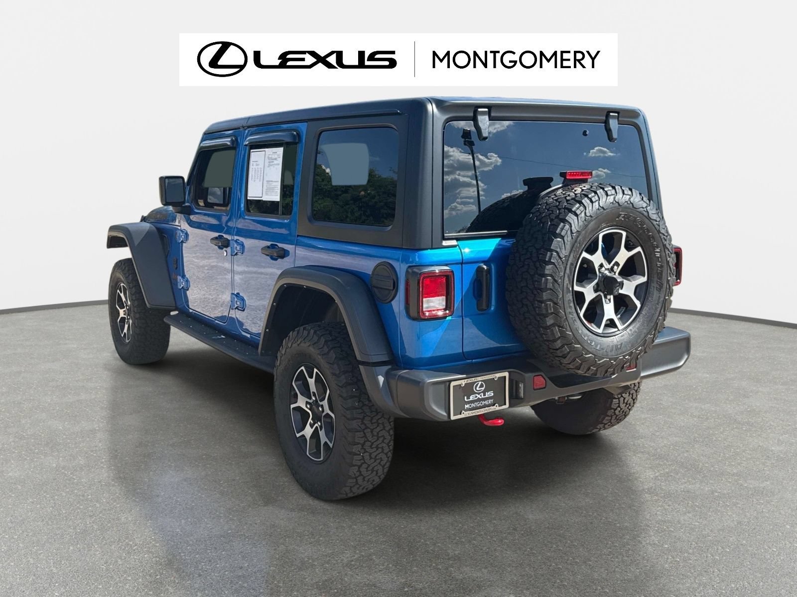 Used 2023 Jeep Wrangler Unlimited Rubicon AWD/4WD image 6