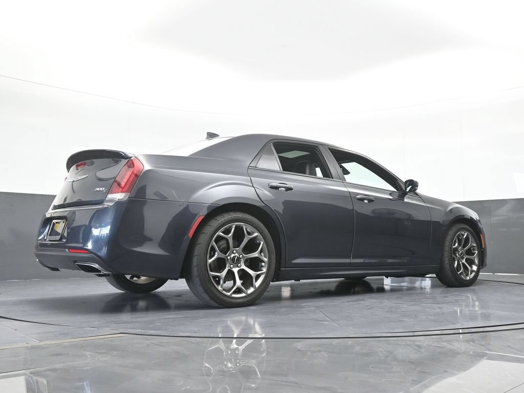 Used 2018 Chrysler 300 S w/ 300S Premium Group RWD image 61