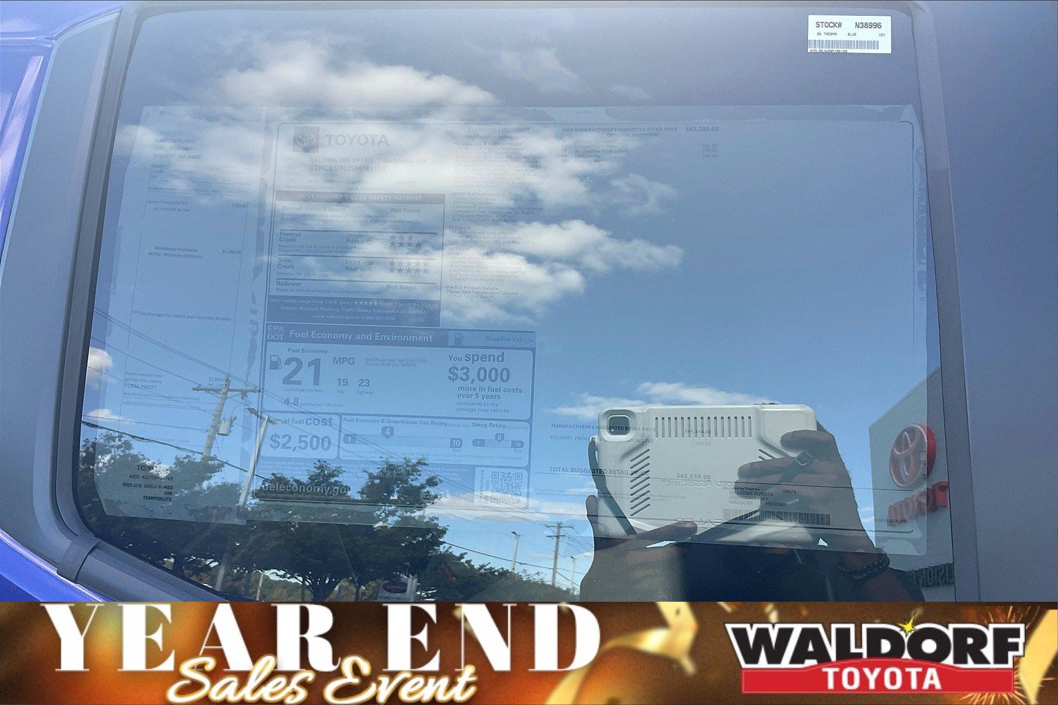 New 2025 Toyota Tacoma TRD Off-Road image 18