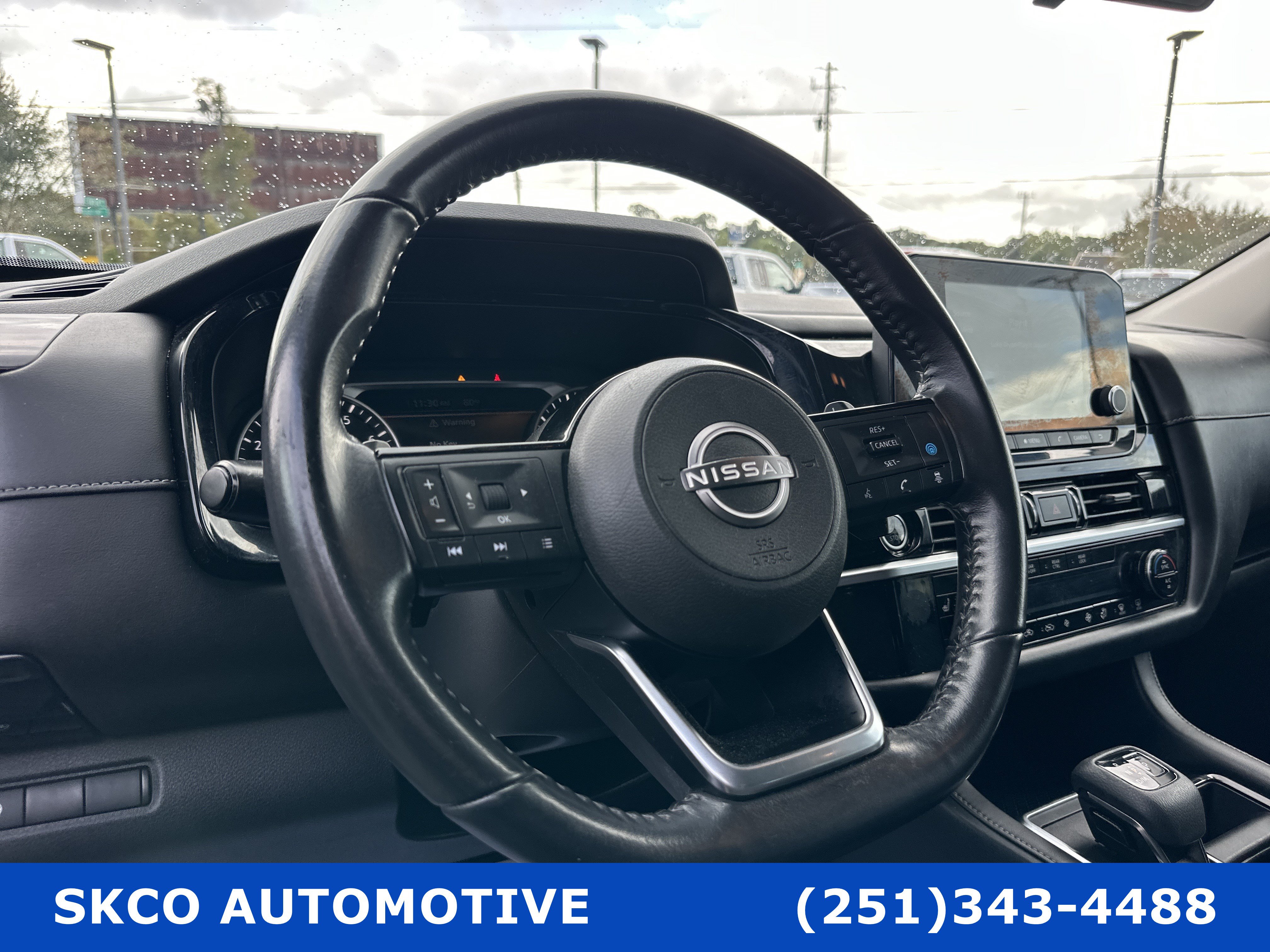 Used 2022 Nissan Pathfinder SV FWD image 19